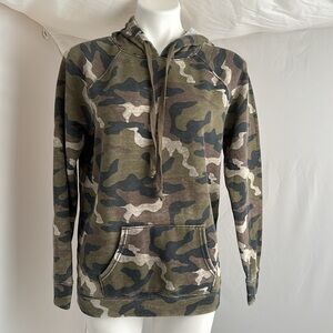 American Eagle multicolor green black brown camouflage front pocket hoodie